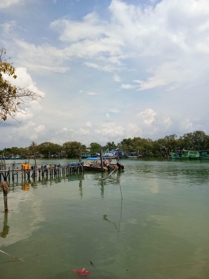 Ulfah Mersing Kültér fotó